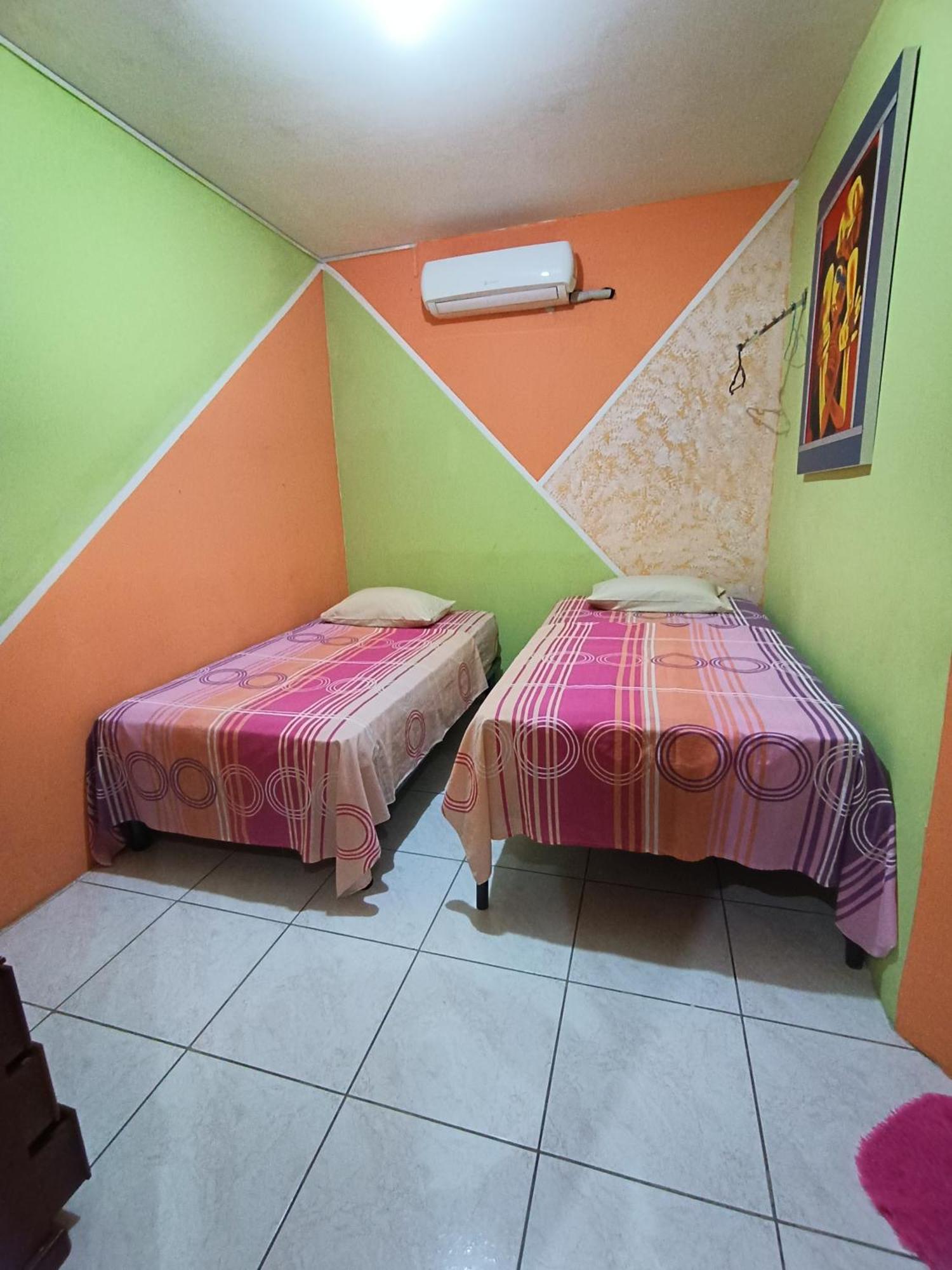 Hostal Venecia -Tu Casa En Manta. Номер фото